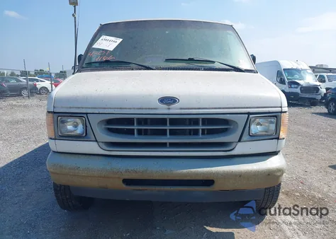 2001 Ford E-350 Super Duty Xl/Xlt z USA, uszkodzony, nr VIN 1FBSS31L01HB65101